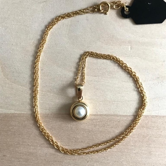 14k FW Cultured Pearl Round Women Necklace - Picture 2 of 5